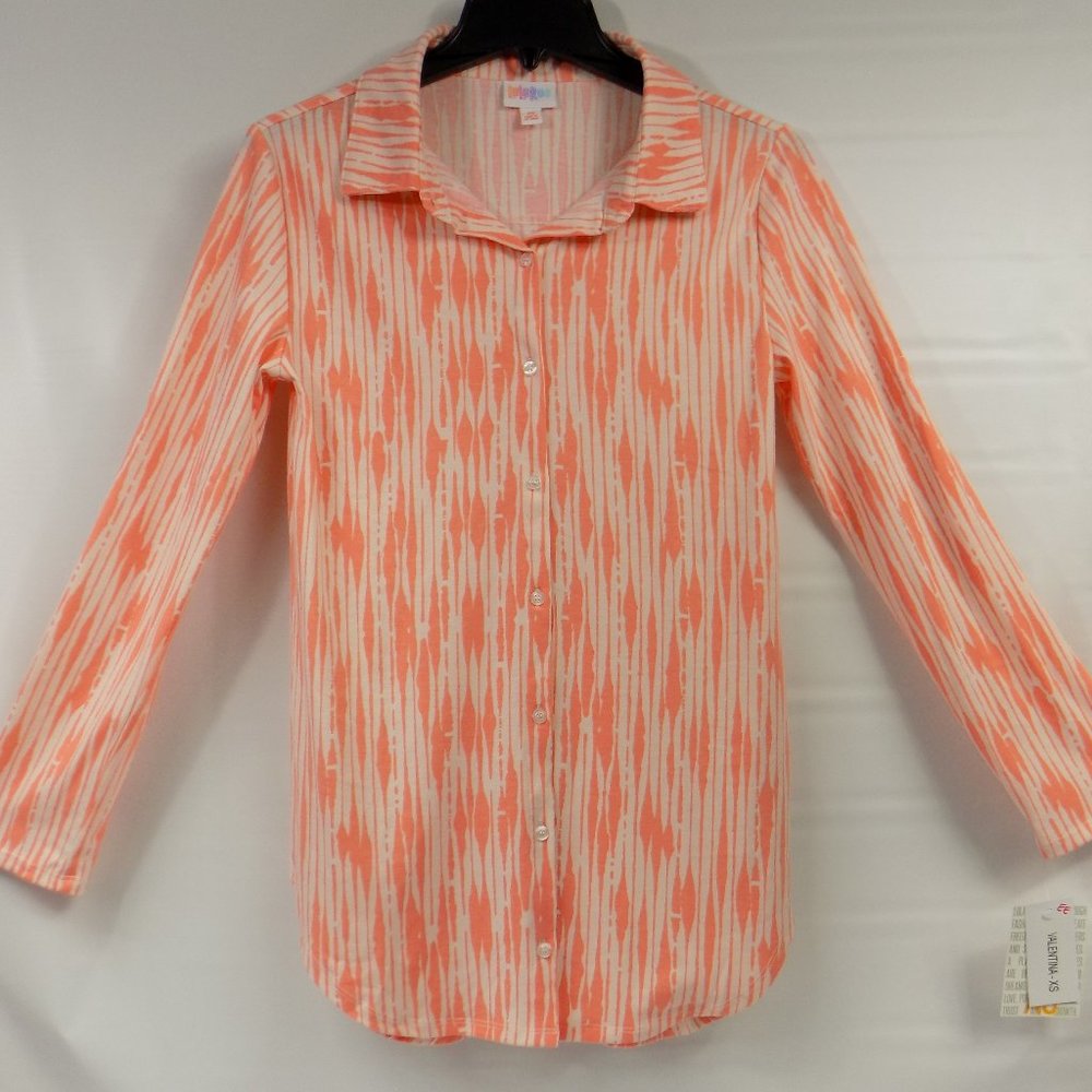 LuLaRoe Valentina Button Front Top Size XS NWT - Picture 1 of 12